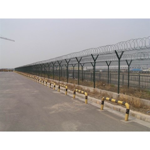 高速公路護(hù)欄網(wǎng)全解析：選擇與安裝指南